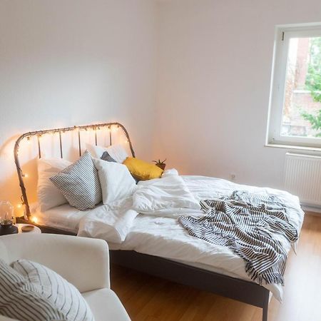 Grosse 3 Zimmer Wohnung Mit Netflix In Zentraler Lage Erfurt Luaran gambar